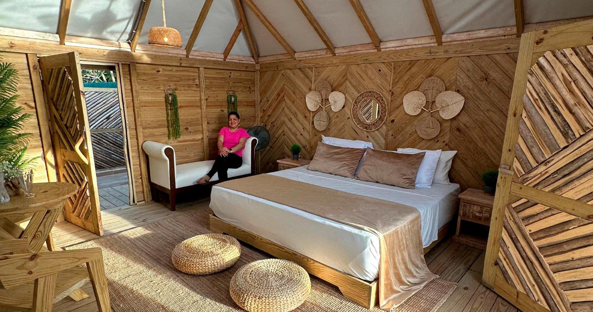 Glamping Ecolodge Cueva De Las Aguilas Pedernales Luaran gambar